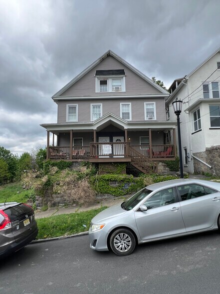 Scranton University Student Housing portefeuille de 5 biens à vendre sur LoopNet.fr - Photo de l’immeuble – Image 2 sur 10