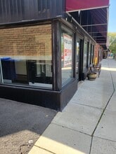 320 Raritan Ave, Highland Park, NJ à louer Photo de l’immeuble– Image 1 sur 2