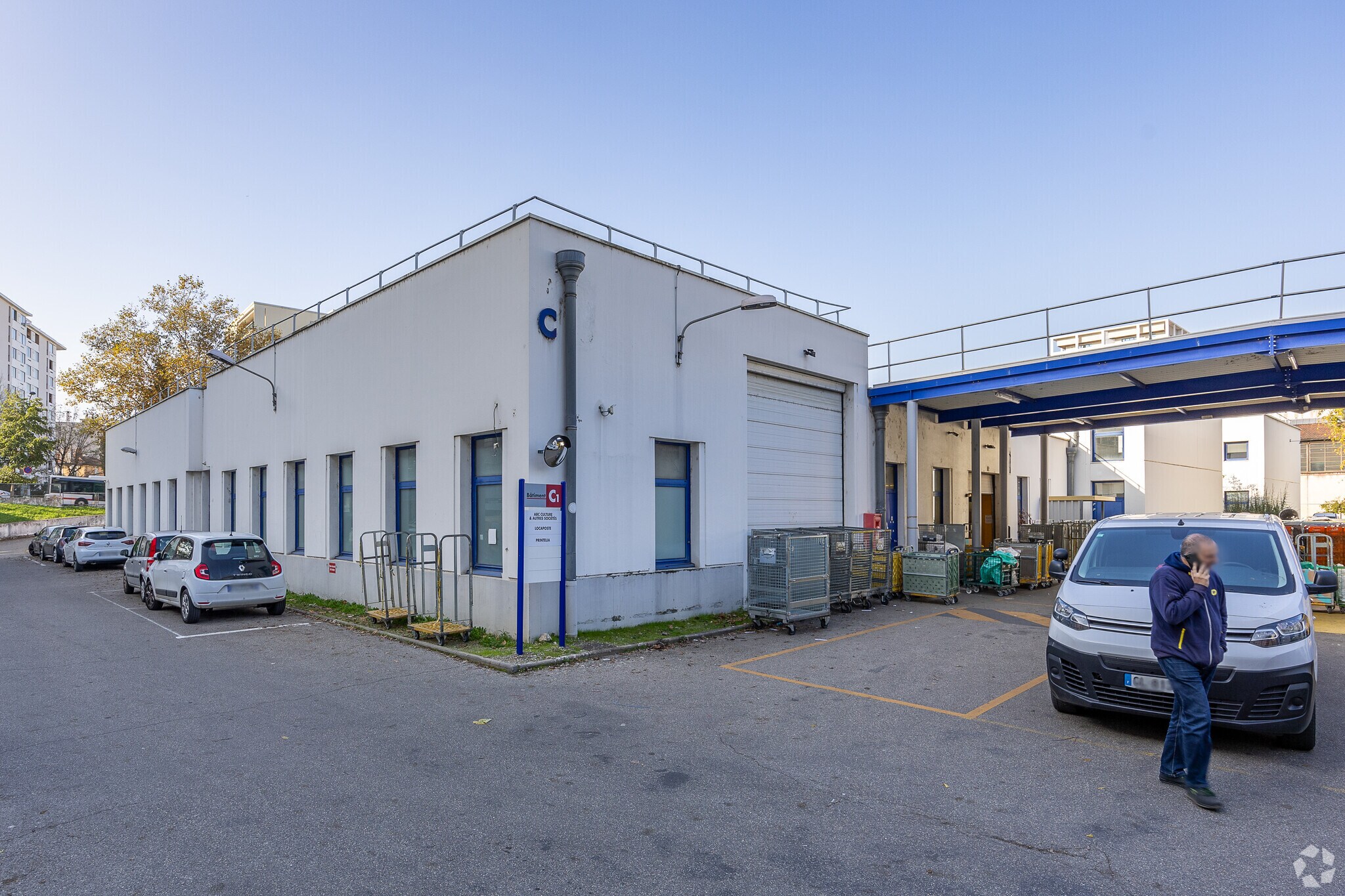 Bureau dans Villeurbanne à louer Photo principale– Image 1 sur 3