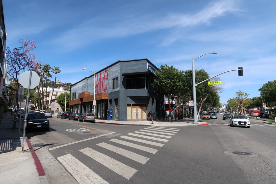 8729-8747 Santa Monica Blvd, West Hollywood, CA à louer - Photo de l’immeuble – Image 1 sur 9