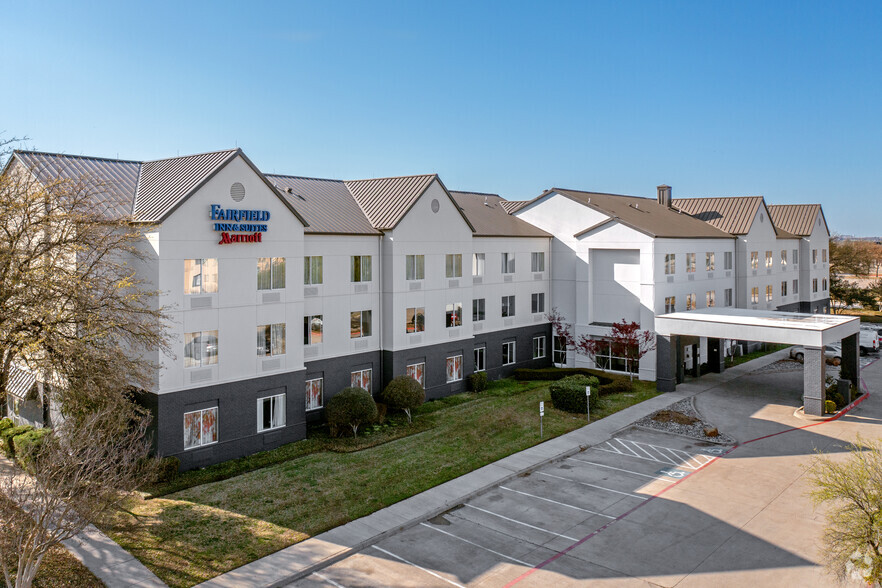 3701 NE Loop 820, Fort Worth, TX à vendre - Photo de l’immeuble – Image 3 sur 9