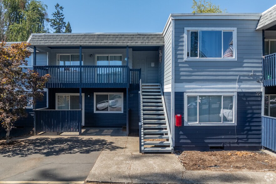 760 Plymouth Dr NE, Keizer, OR à vendre - Photo de l’immeuble – Image 3 sur 23