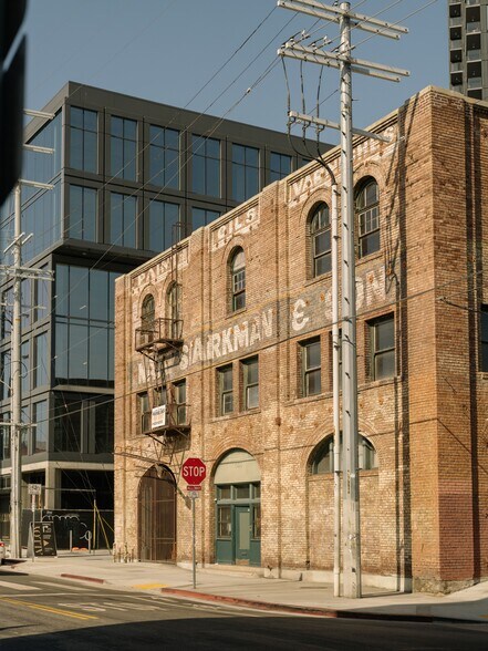 534-544 Mateo St, Los Angeles, CA à vendre - Photo de l’immeuble – Image 2 sur 3