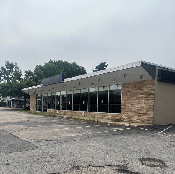 2841 Pawtucket Ave, Riverside, RI à louer - Photo de l’immeuble – Image 2 sur 4