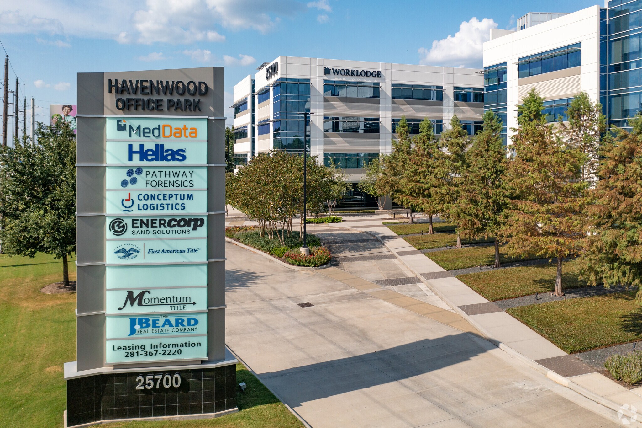 25700 Interstate 45, Spring, TX à louer Photo principale– Image 1 sur 17