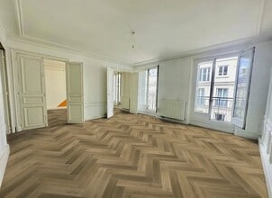 50 Rue La Fayette, Paris à louer Photo intérieure– Image 2 sur 16