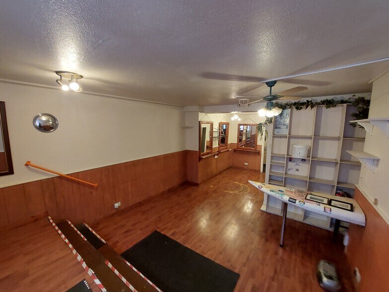 22 Ancaster Sq, Callander à louer - Photo de l’immeuble – Image 2 sur 2