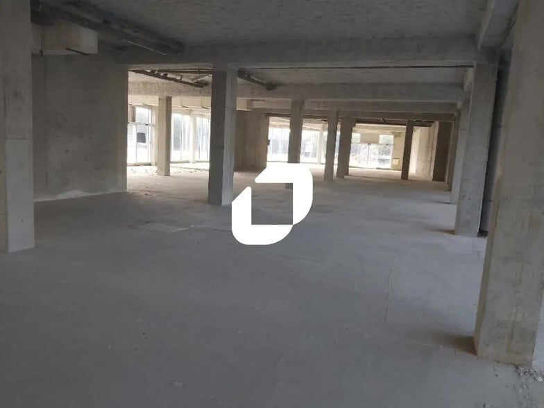 Local commercial dans Bordeaux à louer - Photo de l’immeuble – Image 2 sur 10