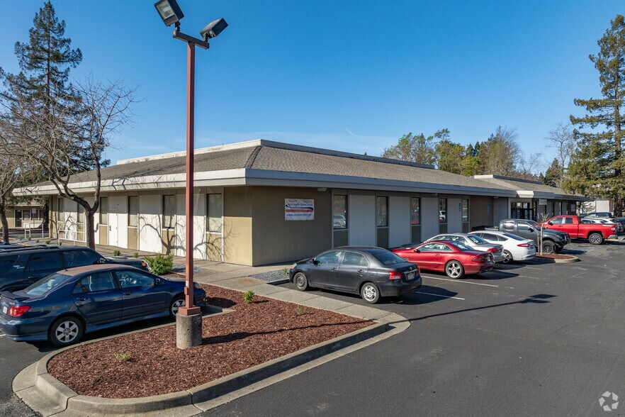 2099 Range Ave, Santa Rosa, CA à vendre - Photo principale – Image 1 sur 4