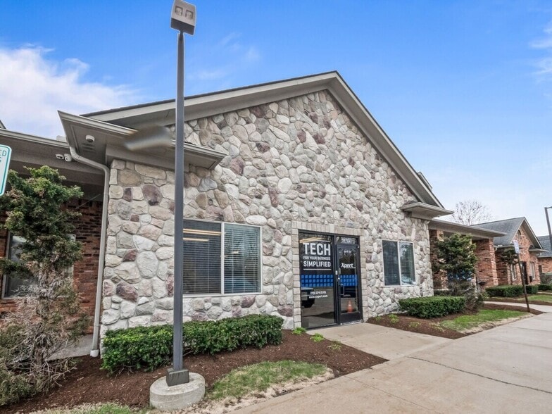 38765-38795 Mound Rd, Sterling Heights, MI à louer - Photo de l’immeuble – Image 2 sur 10