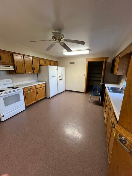 28143 Ladybug Dr, Marshall, MO à vendre - Photo de l’immeuble – Image 3 sur 5