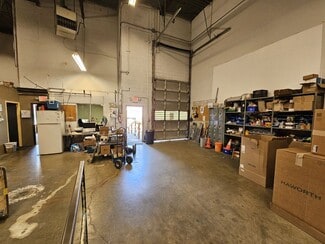 Plus de détails pour 8070 Winston St, Burnaby, BC - Industriel/Logistique à louer