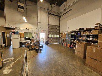 Plus de détails pour 8070 Winston St, Burnaby, BC - Industriel/Logistique à louer