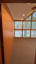 976 Martin Luther King Jr Blvd, Chapel Hill, NC à louer - Vidéo sur l’annonce professionnelle