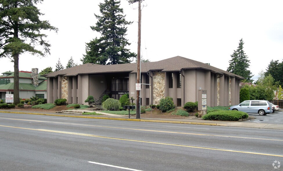 16323 SE Stark St, Portland, OR à louer - Photo de l’immeuble – Image 2 sur 8