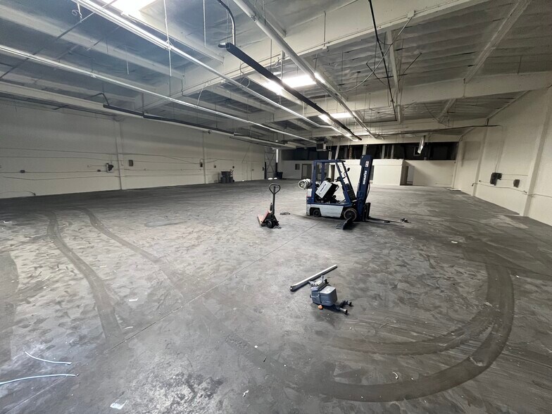 537 E Gardena Blvd, Carson, CA à louer - Photo de l’immeuble – Image 2 sur 12