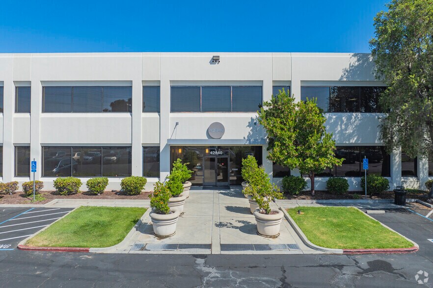 42840 Christy St, Fremont, CA à louer - Photo de l’immeuble – Image 3 sur 8