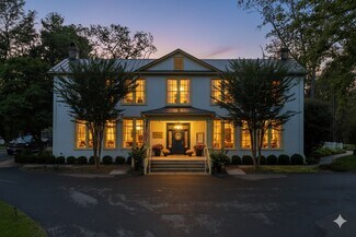 Plus de détails pour 675 Zachary Taylor Hwy, Flint Hill, VA - Hôtellerie à vendre