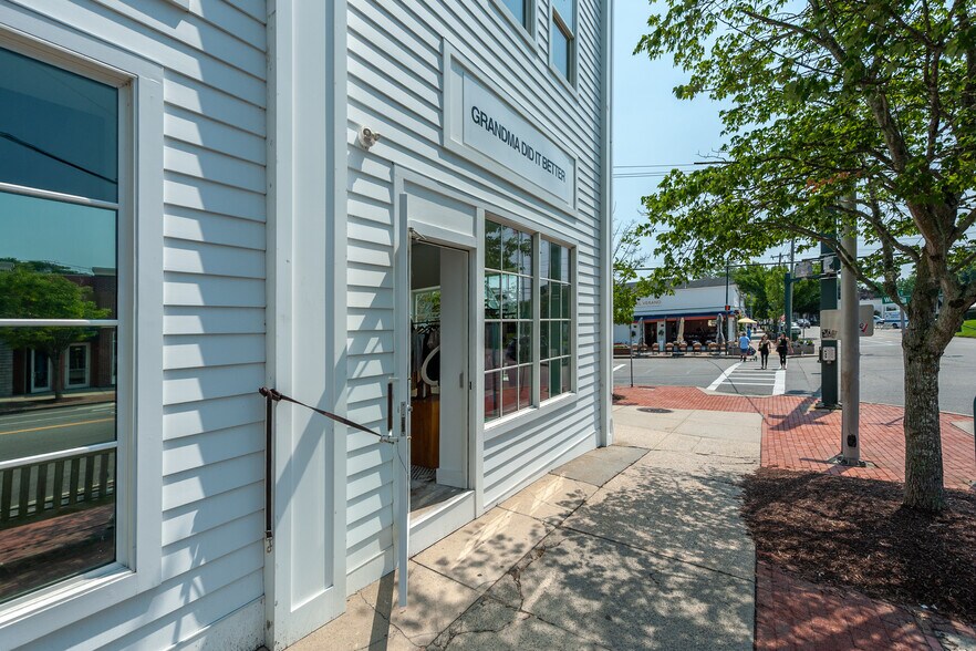 1-15 Hill St, Southampton, NY à louer - Photo de l’immeuble – Image 3 sur 10