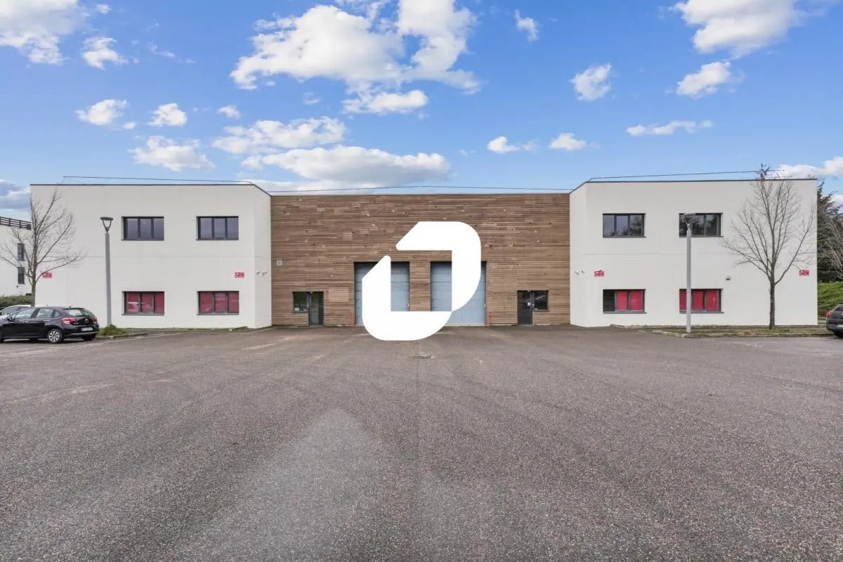 Bureau dans Saint-Priest à louer Photo de l’immeuble– Image 1 sur 6