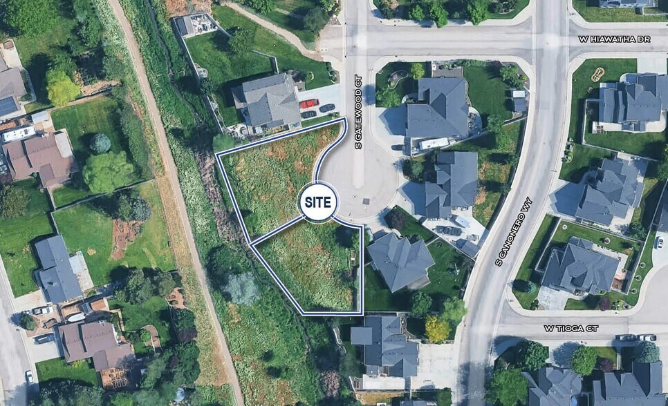 2813 & 2825 S Gatewood Ct, Boise, ID à vendre - Photo de l’immeuble – Image 1 sur 3