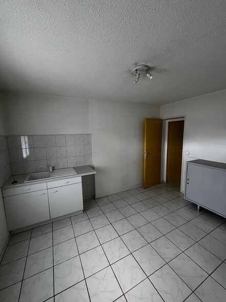 Bureau dans Bordeaux à vendre - Photo de l’immeuble – Image 2 sur 3
