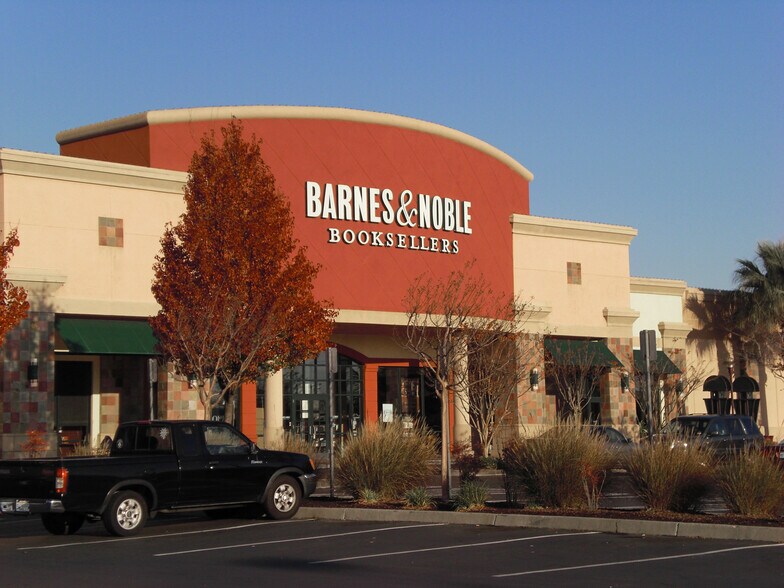 1570-1650 Gateway Blvd, Fairfield, CA à louer - Photo de l’immeuble – Image 2 sur 6