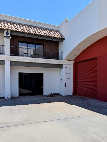 41801 Corporate Way, Palm Desert, CA à louer - Photo de l’immeuble – Image 3 sur 3