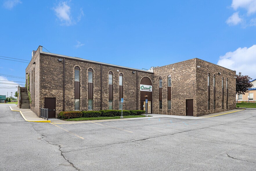 1350 E M 21, Owosso, MI à vendre - Photo de l’immeuble – Image 1 sur 24