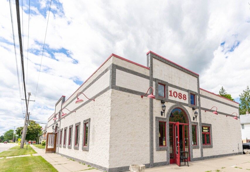 1088 S University St, Mount Pleasant, MI à louer - Photo de l’immeuble – Image 1 sur 22