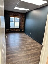 42471-42479 Garfield Rd, Clinton Township, MI à louer Photo intérieure– Image 1 sur 8