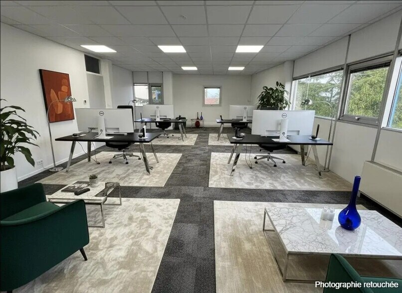 Bureau dans Pau à vendre - Photo de l’immeuble – Image 2 sur 2