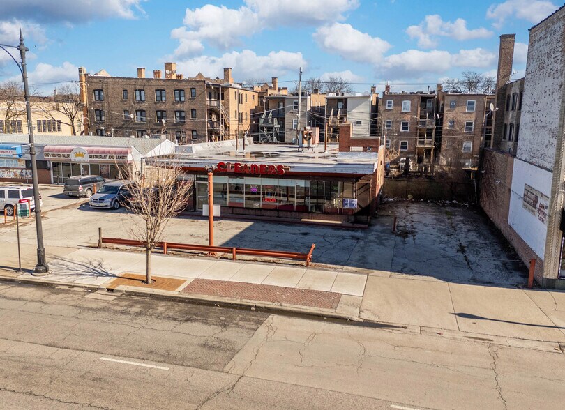 8115 S Cottage Grove Ave, Chicago, IL à vendre - Photo de l’immeuble – Image 2 sur 17