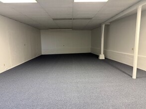 176 Mamo St, Hilo, HI à louer Photo intérieure– Image 2 sur 3