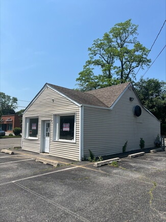 Plus de détails pour 243 Old Walt Whitman Rd, Huntington Station, NY - Local commercial à vendre