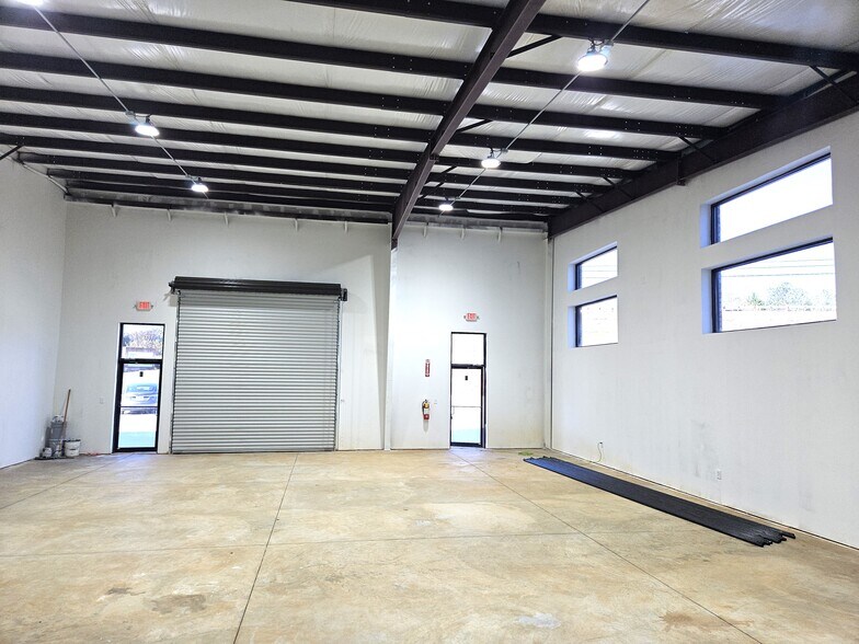 4810 Wages Way, Sugar Hill, GA à louer - Photo de l’immeuble – Image 3 sur 5