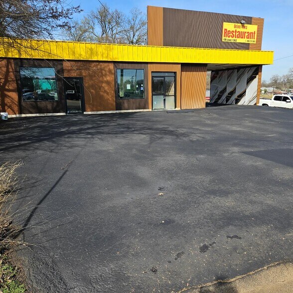 1116 Gentry Pkwy, Tyler, TX à louer - Photo de l’immeuble – Image 2 sur 14