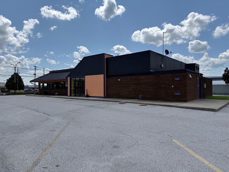 408 Sagamore Pky N, Lafayette, IN à louer - Photo de l’immeuble – Image 2 sur 2