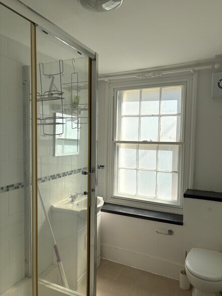 3 Trafalgar St, Brighton à louer - Photo de l’immeuble – Image 2 sur 9