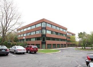 Plus de détails pour 175 Powder Forest Dr, Simsbury, CT - Bureau à louer