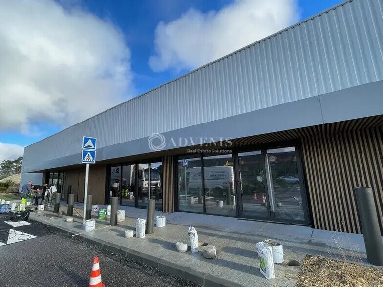 Local commercial dans Biganos à louer - Photo de l’immeuble – Image 1 sur 4
