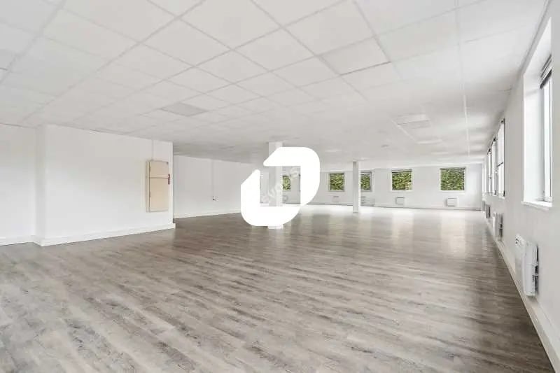 Local d’activités dans Chevilly-Larue à louer - Photo intérieure – Image 3 sur 16