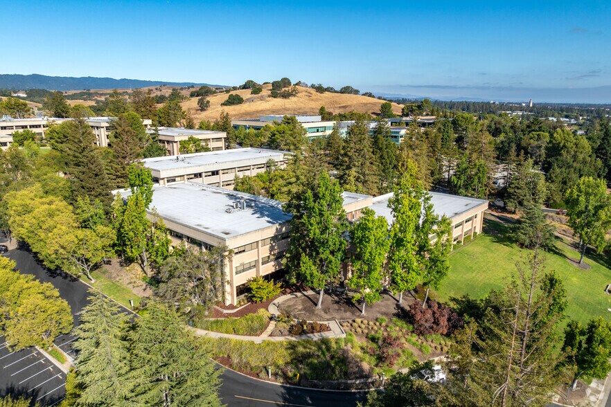 3420 Hillview Ave, Palo Alto, CA à louer - Photo de l’immeuble – Image 2 sur 7