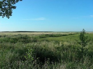 Plus de détails pour 12 Ave SE, High River, AB - Terrain à vendre