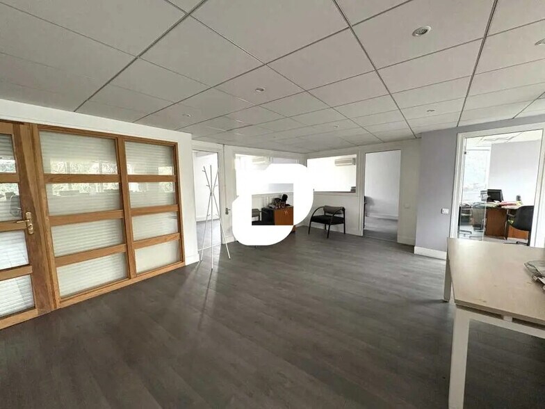 Bureau dans Lyon à vendre - Photo de l’immeuble – Image 2 sur 14