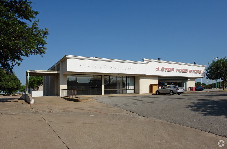 4517-4525 Saturn Rd, Garland, TX à louer - Photo principale – Image 1 sur 6