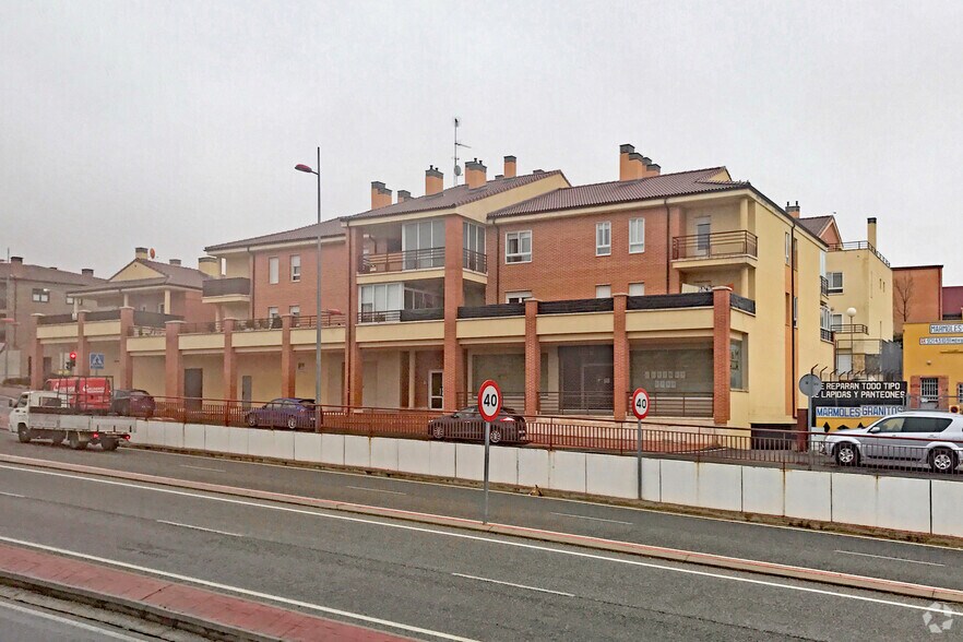 Local commercial dans La Lastrilla, Segovia à louer - Photo principale – Image 1 sur 2