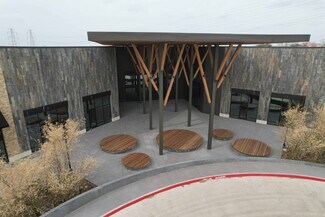 Plus de détails pour NWC Old Denton Rd & E Jackson Rd, Carrollton, TX - Bureau/Local commercial, Local commercial à louer