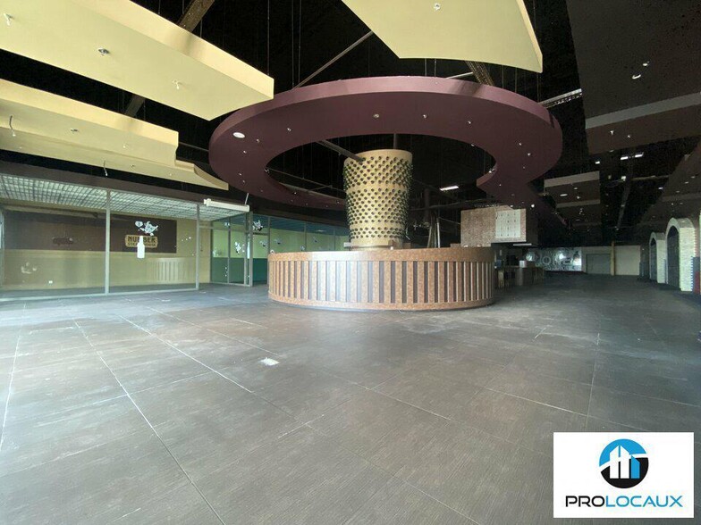 Local commercial dans Barentin à louer - Photo intérieure – Image 1 sur 5