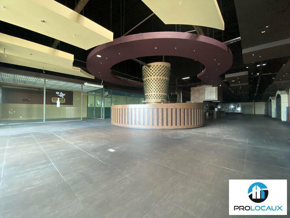 Local commercial dans Barentin à louer Photo intérieure– Image 1 sur 6